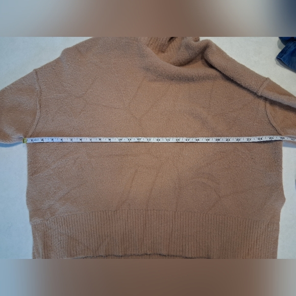 Aerie/ Soft Camel/ Cowl Neck Sweater/ Size US M - Picture 7 of 7